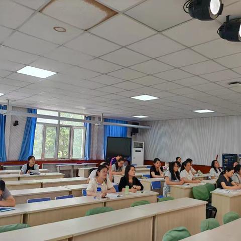 AI赋能促融合 教研共进启新篇——记红星学区数学教研活动