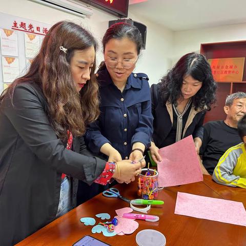 “心随手动编制童年记忆放飞梦想憧憬美好未来”糖果DIY活动