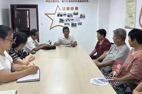 帮教员进社区    查民情解纠纷