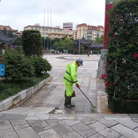 【宜良玉禾田】广场、公厕保洁路，环卫英雄奋斗途！