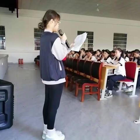 海口华健幼师职业学校——“十四周早会”