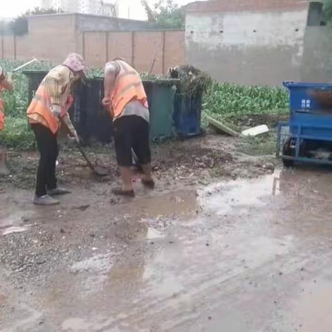 暴雨过后，这抹“环卫橙”是最美的风景线