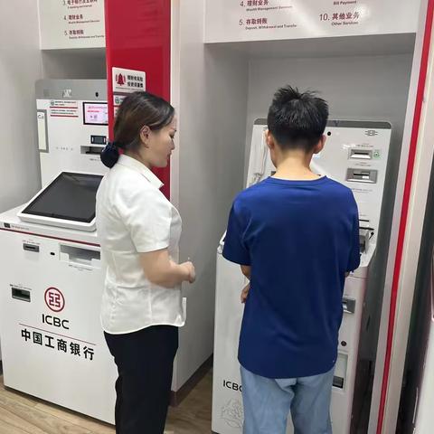 南昌西站大街支行运营改革新模式成效显著