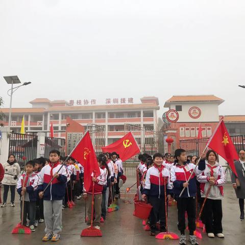 浓情雷锋月  相约种春天——拉仁镇第二小学开展学雷锋暨植树节系列活动