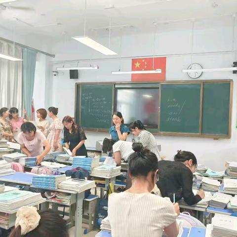 “立足常规，以查促教” ——平原县文昌小学数学教学常规检查