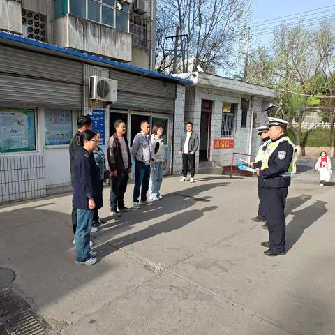 金台交警走进车站口客运站开展交通安全宣传