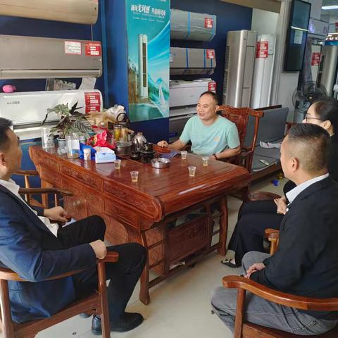 新春慰问暖人心，致敬见义勇为英雄