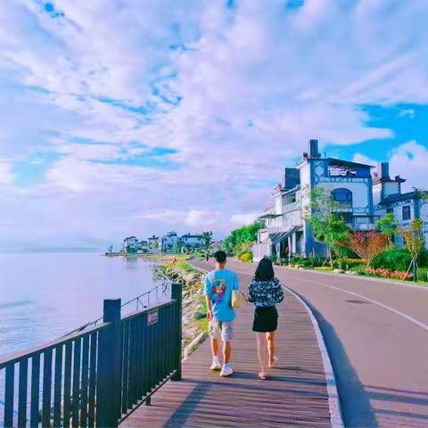 轻奢大理·畅游苍洱丨环海一日游（洱海生态廊道骑行/喜洲古镇/双廊古镇/圣托里尼理想邦）