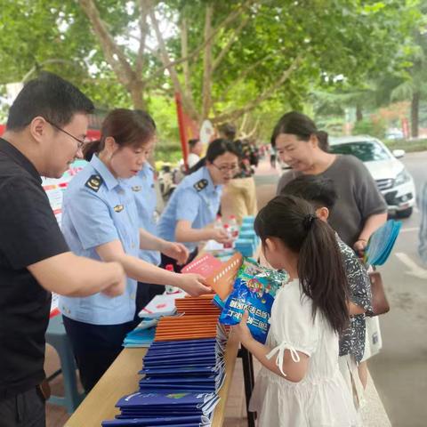 【陕州应急】陕州区开展安全生产月宣传咨询日活动