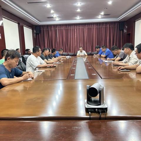 【涉县城管局】严查夜间施工噪音 守护群众夜晚安宁