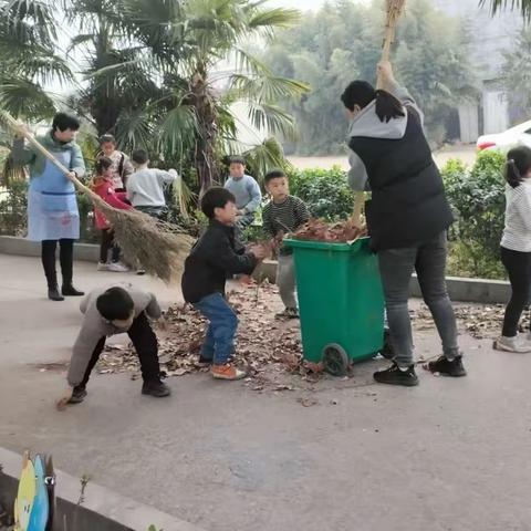 打扫卫生齐动，美化校园靠大家          ——蔡沟镇北头小学师生一起建设美丽校园