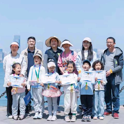 石油大学附属幼⼉园大五班2025 年度家委会活动（三）