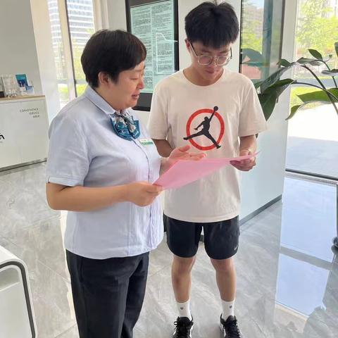 巨鑫支行积极开展防范非法集资宣传活动