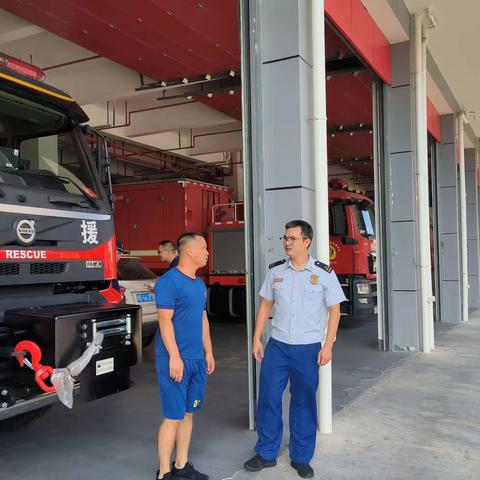 龙岗大队督察组深入龙岗特勤站开展“中秋，国庆”两节期间指导检查工作