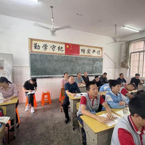 教无涯  研不止  学示范  促成长——记彭泽第四中学物理公开课