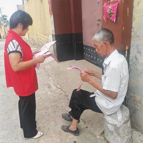 垃圾分类进家门 文明新风入人心