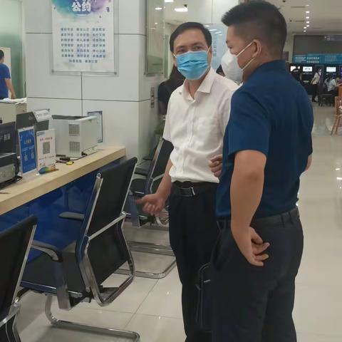 市人力资源开发局李明同志调研人才住房补贴工作