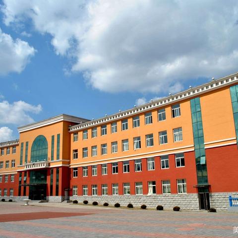 体育运动强体魄 阳光体测展风采