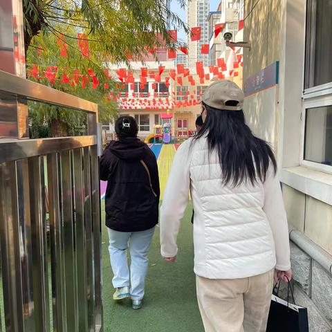 共享“食”光，“餐”与陪伴—北部战区总医院第一幼儿园11月陪餐活动