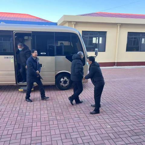 督导检查 守护未来 —— —小山乡明德中心小学接受国家教育部督查组督查纪实