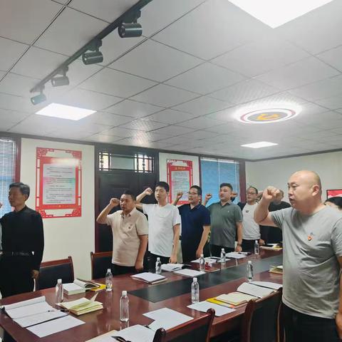 长葛市董村镇李河口小学联合党支部5月主题党日活动