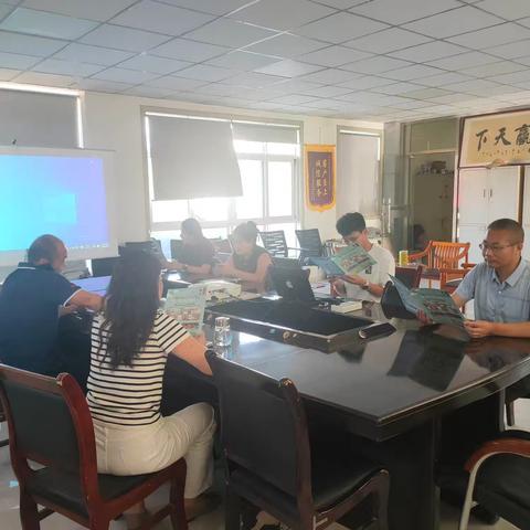 学习垃圾分类知识，共建绿色办公环境