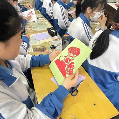 精彩社团 丰富校园 郾城实验中学开展社团和综合实践活动