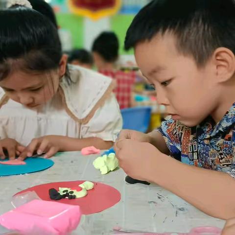 石油阳光幼儿园父亲节活动 ‍ “父爱有痕，岁月无迹”