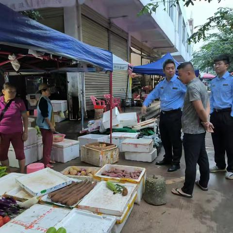 龙河镇开展农贸市场周边乱像整治行动