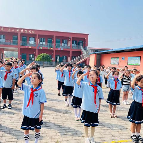 新学期-新的精彩———丛中中心校丛北小学升旗仪式