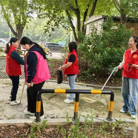 “护河爱水，清洁家园” 新港在行动