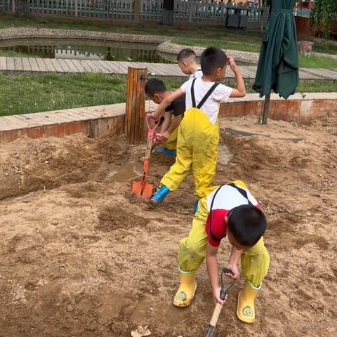 一次“亢奋”的挖沙造河道行动