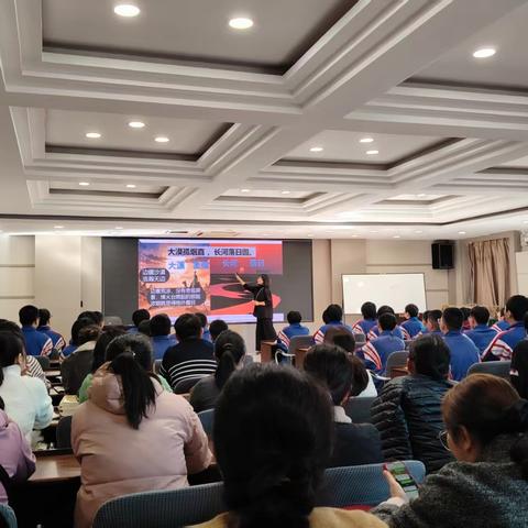 诗韵课堂启新思﻿，融情于景悟诗心