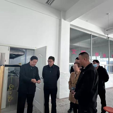 以督促范，守护食安—政府副县长周忠海到铁厂镇督导食品安全工作