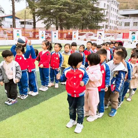 【班级风采】趣味玩球  快乐成长——合峪镇中心幼儿园中二班