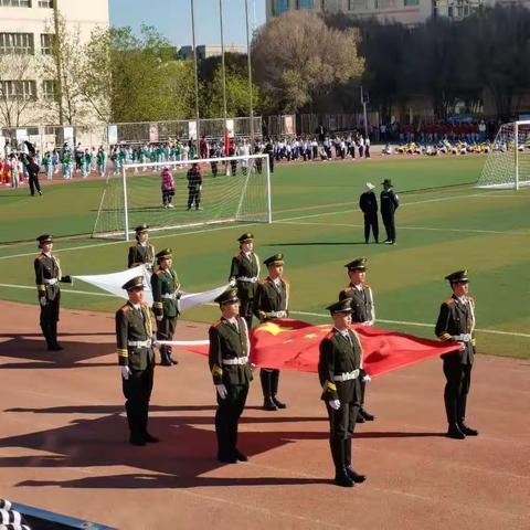 恰同学少年  风华正茂！——乌市第122小学六三班运动会精彩纷呈！