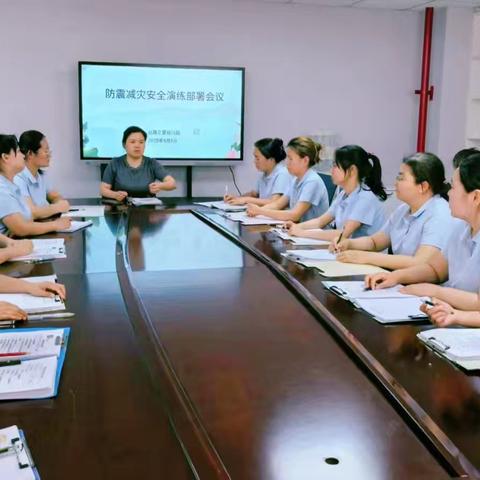 以“练”筑防 临“震”不乱——丝路之星幼儿园防震减灾应急疏散演练活动