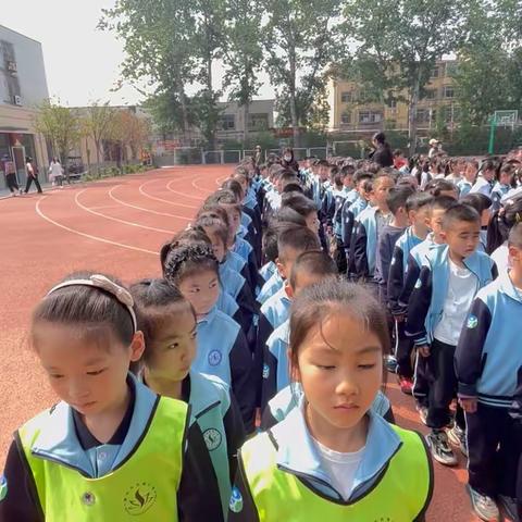 【乘风踏浪，锐不可当】一年级十五班班级活动总结
