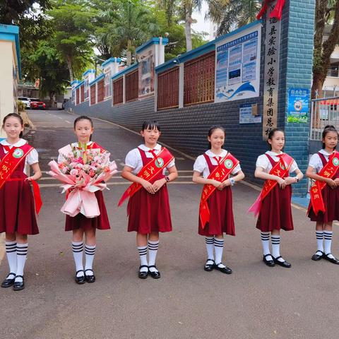 作家进校园   悦读润童心---澄迈县实验小学读书节之作家进校园活动