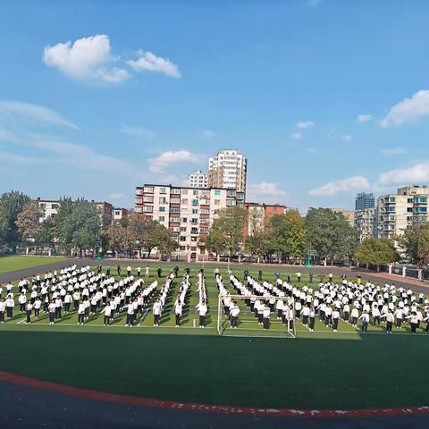 红星小学间操大课间活动接受区教育局检查