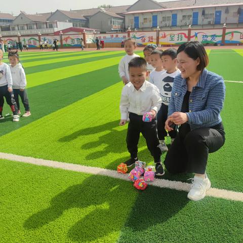 小鹰欲飞先健体，萌娃也有奥运梦——东夏小学幼儿首届亲子运动会（中）