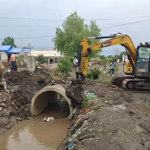 向阳镇石槽村：防汛抢修不松懈 畅通出行保安全