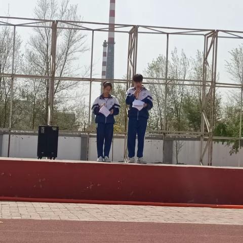 新世纪高中部高三年级《释放压力，从容圆梦》--考前解压活动