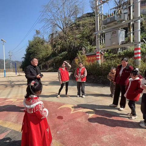 大年初四，“少年儿童之家”活动温暖人心