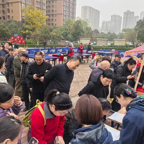情暖金秋，爱满重阳——长安区总工会开展重阳节爱老敬老活动