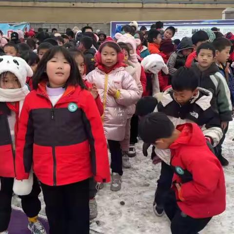 孩子们的美好时光～滑雪