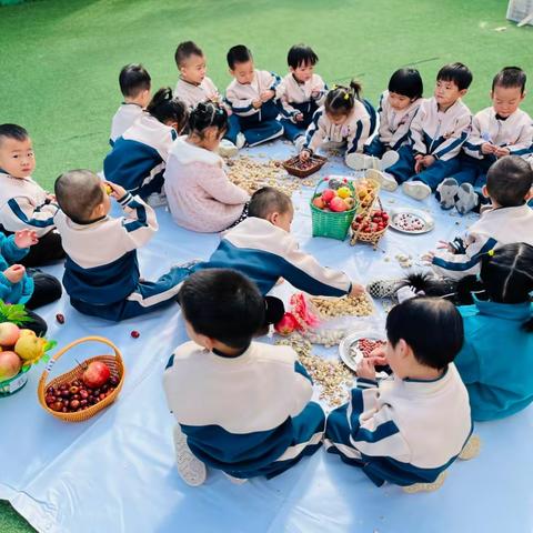 “遇见成长，未来可期” 小三班10 月教学成果汇报