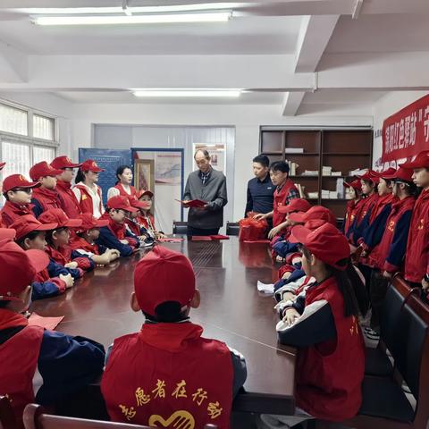 “小手拉大手 共创文明城”——大集附小开展“小小楼栋长”志愿服务活动