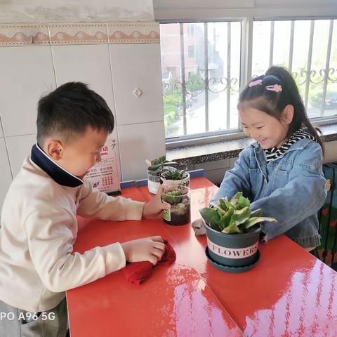 劳动“润”童心，美德践于行———【惠农区智慧幼儿园大一班】五一劳动节主题活动