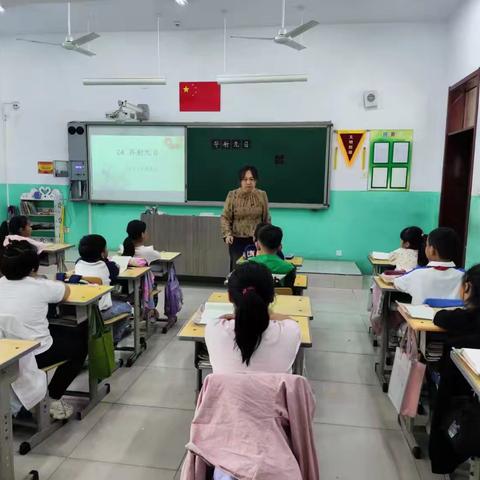 品味多彩语文，共赏教学风采——南牛小学语文教学活动